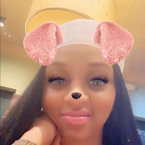 Meet your Posher, Rochelle